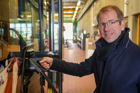 Neuer E-Bus bei der infra